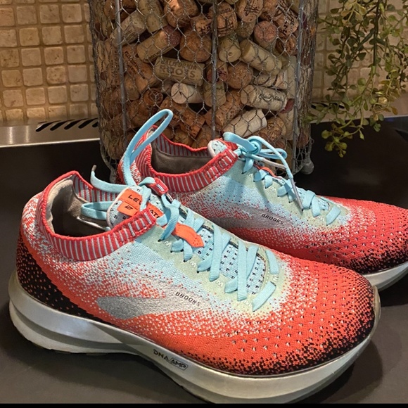 Brooks Shoes Brooks Levitate 2 Dna Amp Running Shoe Size